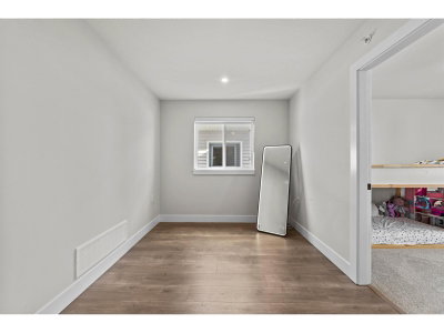 20520 76A Avenue | Langley British Columbia | Slide Image Twenty-five
