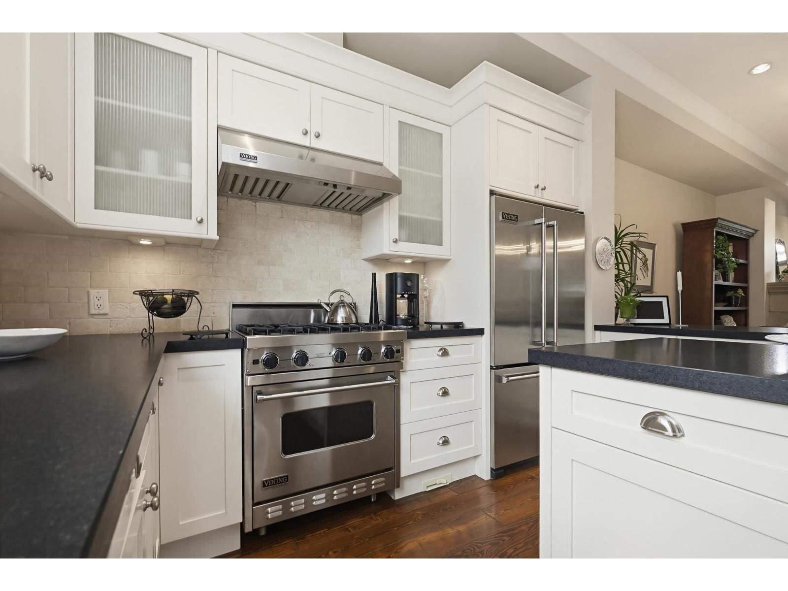 526 - 2580 LANGDON STREET Image 10