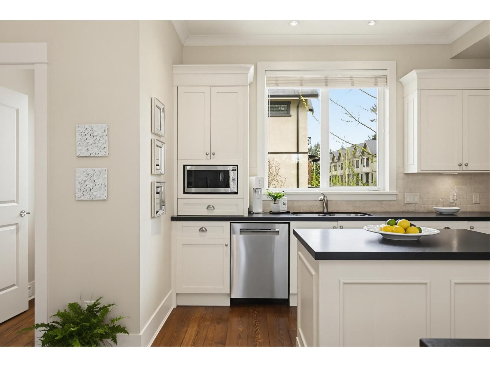 526 - 2580 LANGDON STREET Image 12