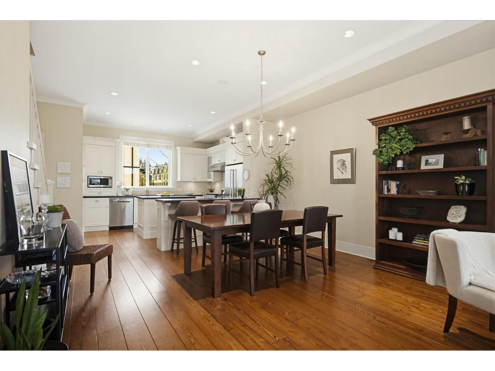 526 - 2580 LANGDON STREET Image 14