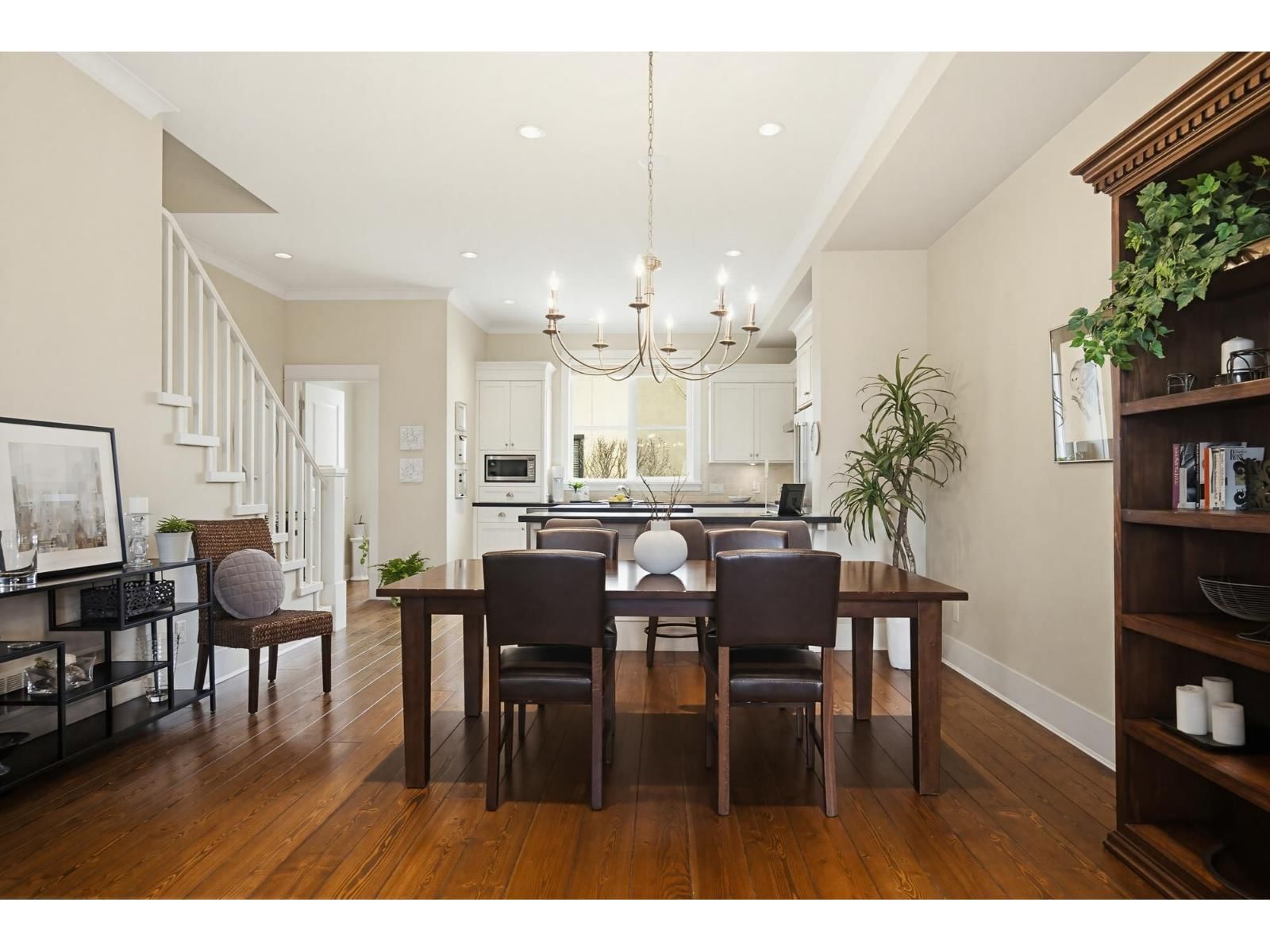 526 - 2580 LANGDON STREET Image 15