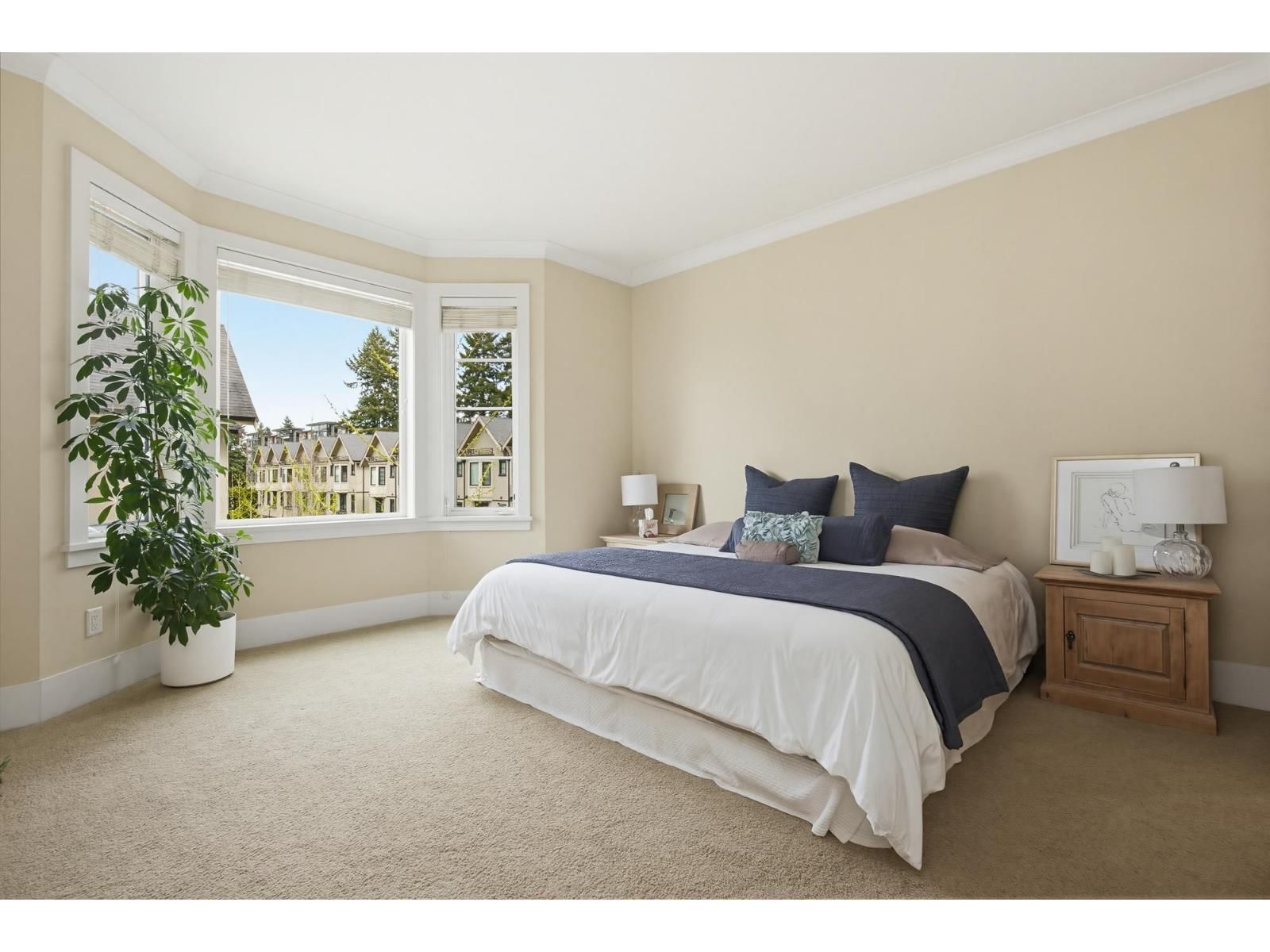 526 - 2580 LANGDON STREET Image 24