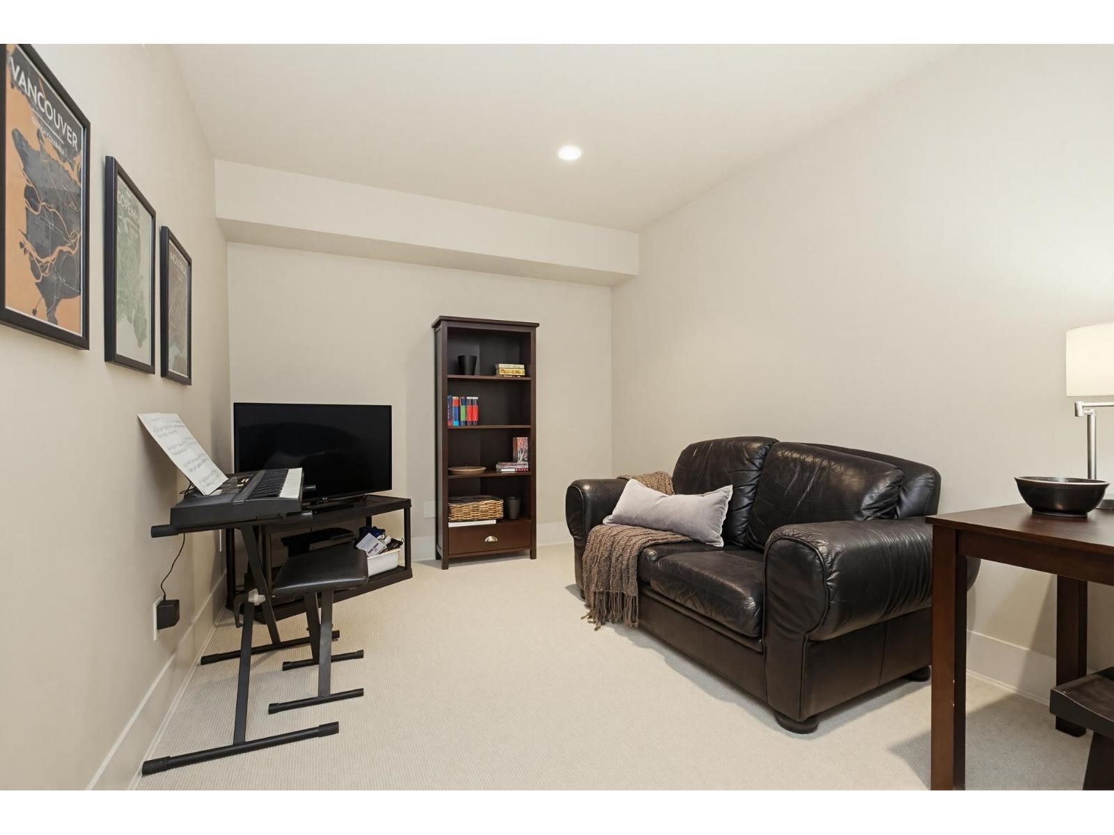 526 - 2580 LANGDON STREET Image 32