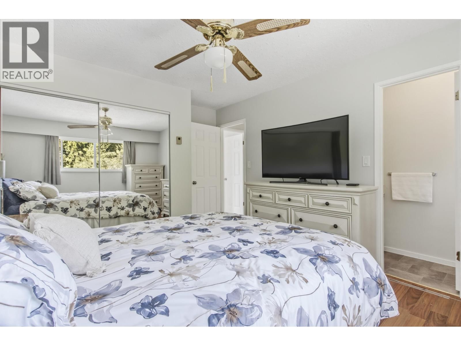 2541 MONTROSE WAY Image 21