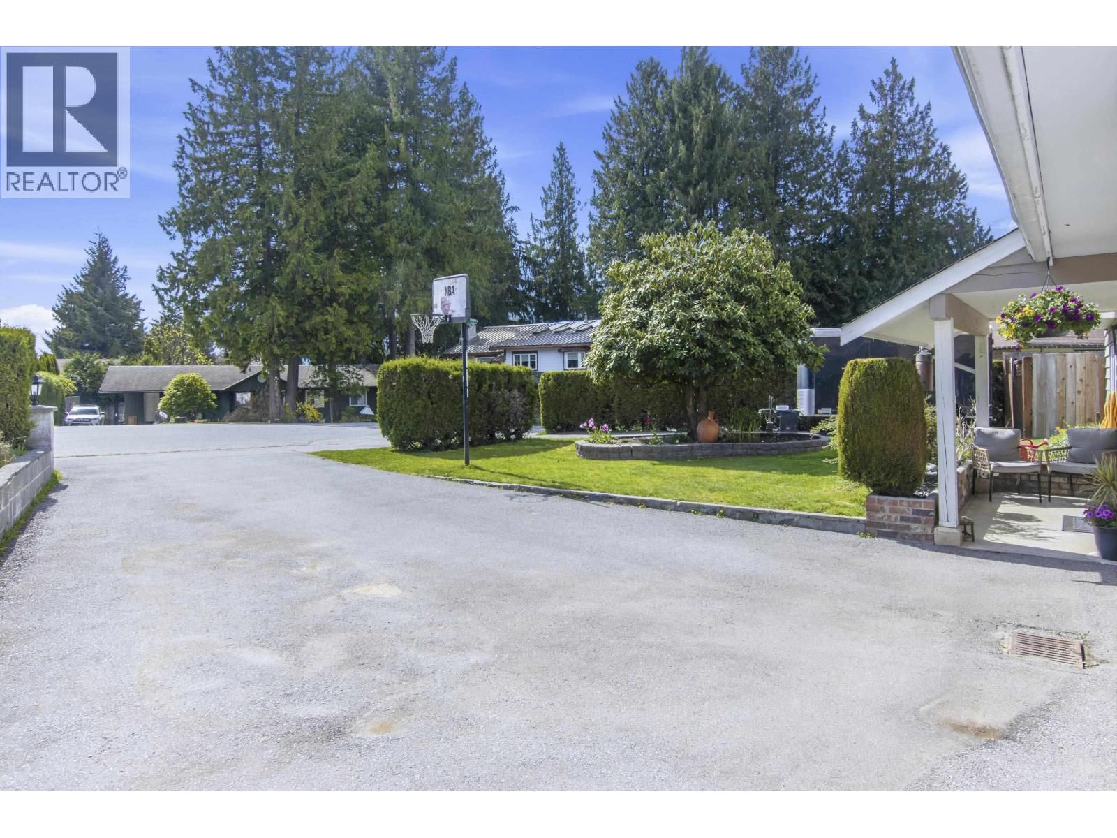 2541 MONTROSE WAY Image 8