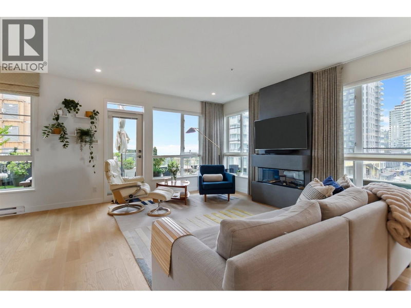 508 - 516 FOSTER Avenue, Coquitlam, V3J0H8 | Image 2