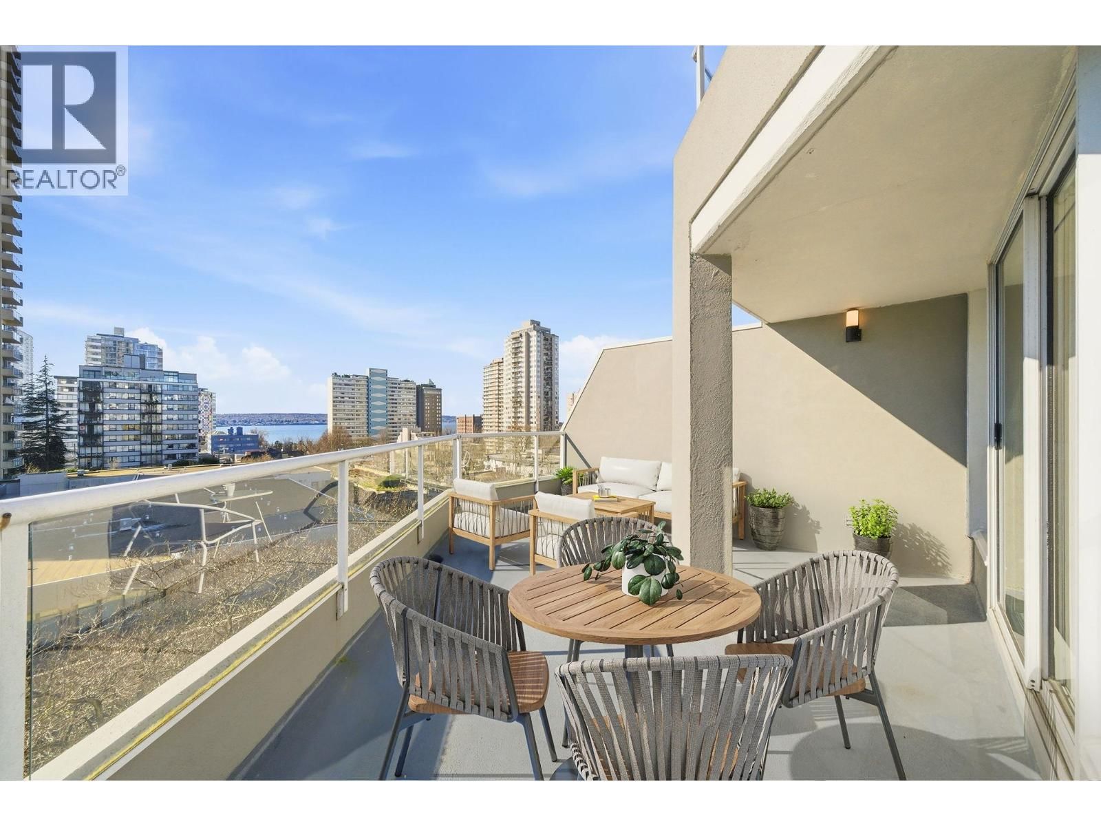 702 - 1771 NELSON STREET Image 2