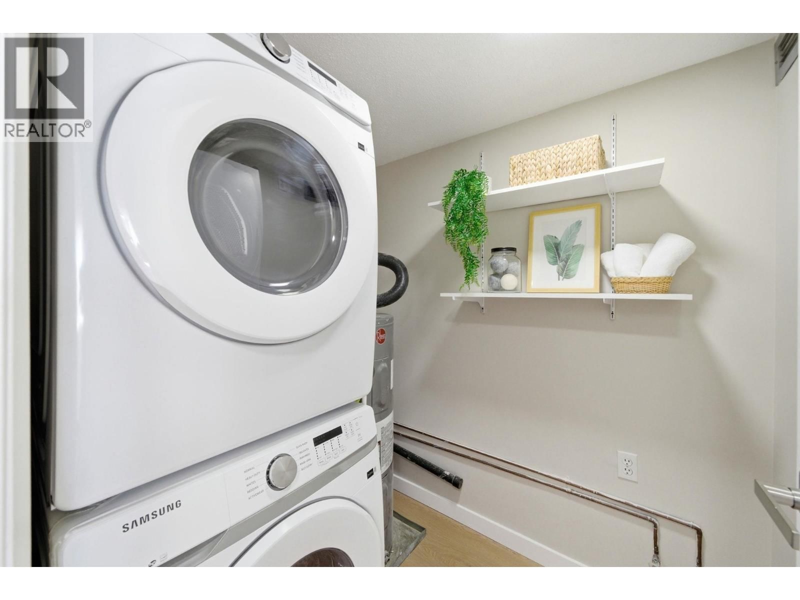 702 - 1771 NELSON STREET Image 32