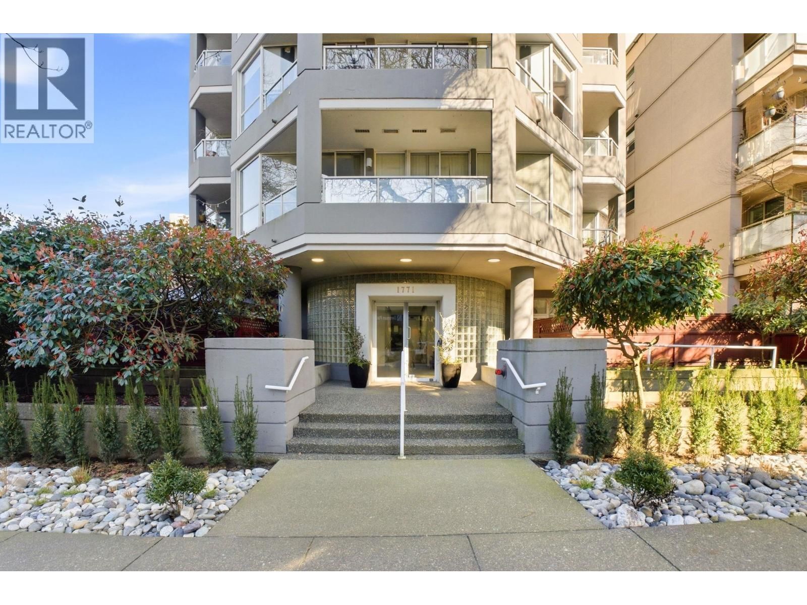 702 - 1771 NELSON STREET Image 37