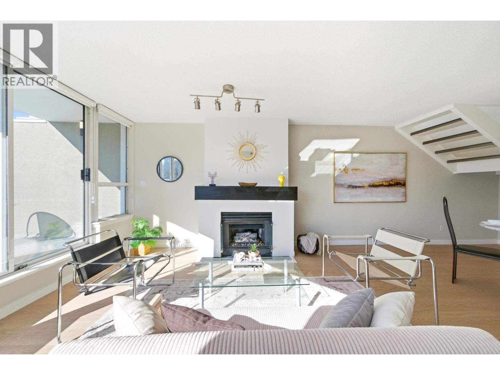 702 - 1771 NELSON STREET Image 5