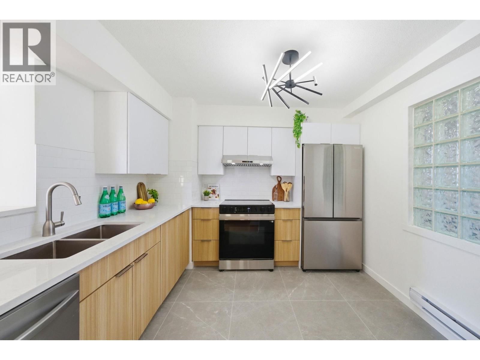 702 - 1771 NELSON STREET Image 9