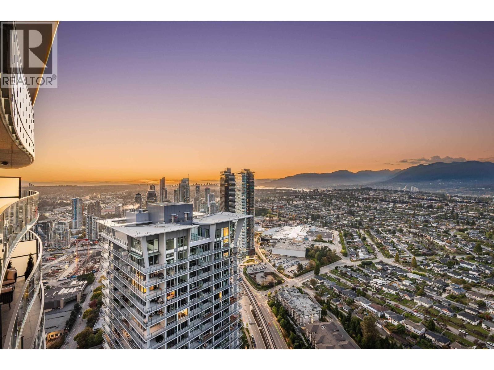 5404 - 4880 LOUGHEED HIGHWAY Image 7