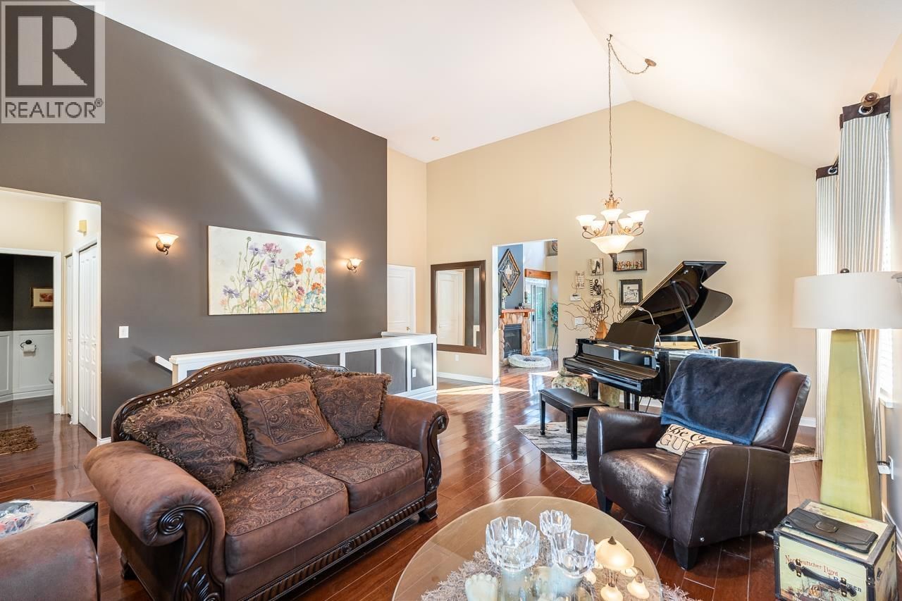 116 - 1465 PARKWAY BOULEVARD Image 17