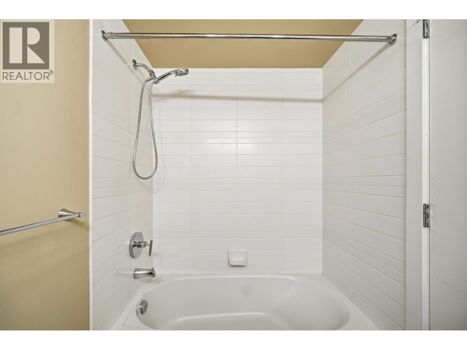 110 - 9199 TOMICKI AVENUE Image 23