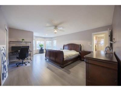 15210 82 Avenue | Surrey British Columbia | Slide Image Nineteen
