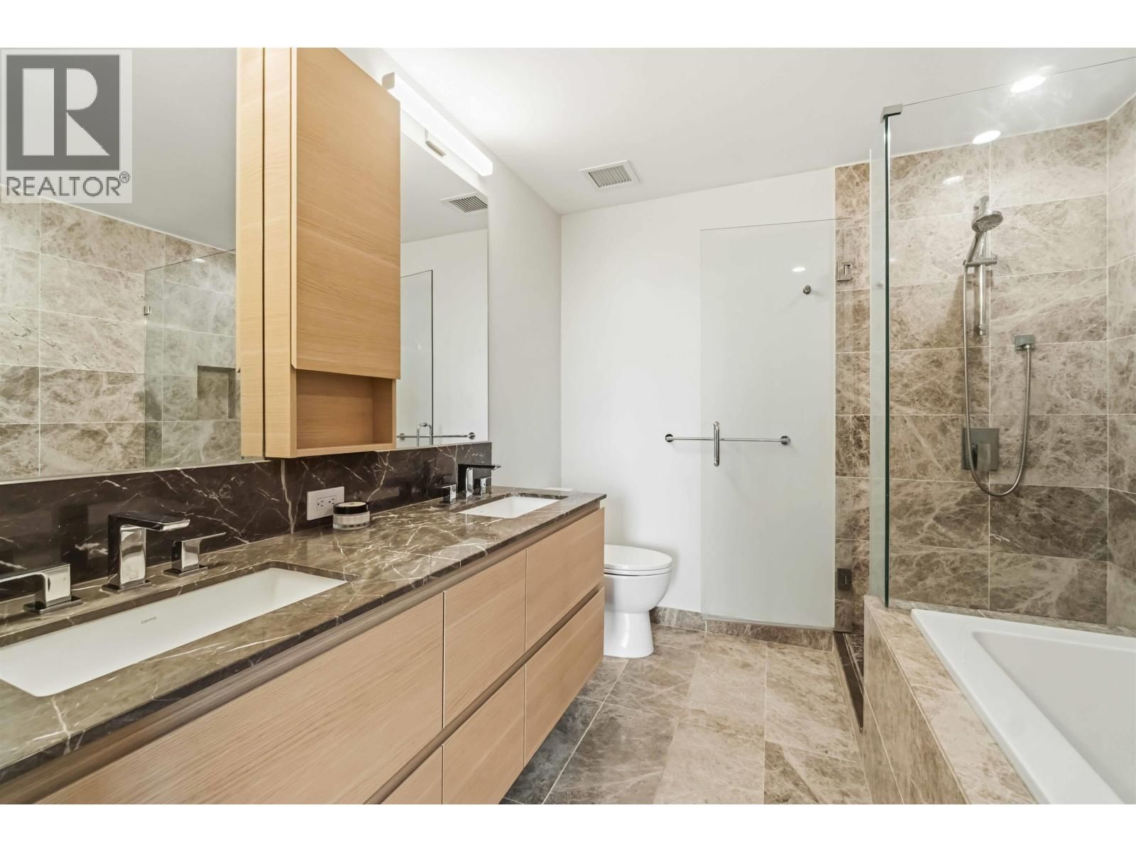 1307 - 308 MORRISSEY ROAD Image 16