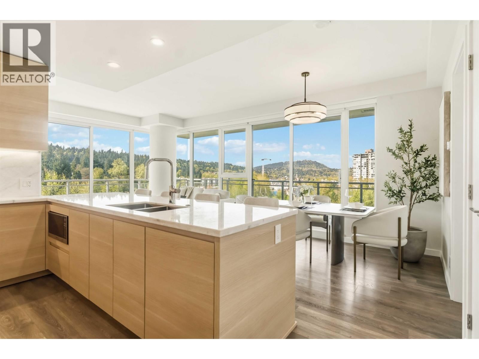 1307 - 308 MORRISSEY ROAD Image 2