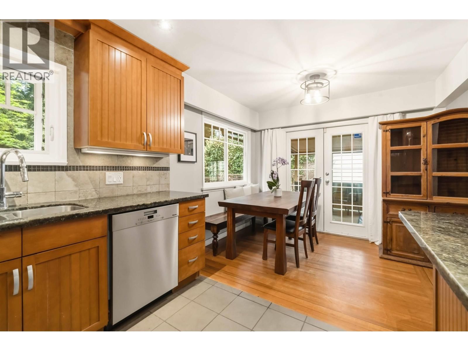 209 CLEARVIEW DRIVE Image 10