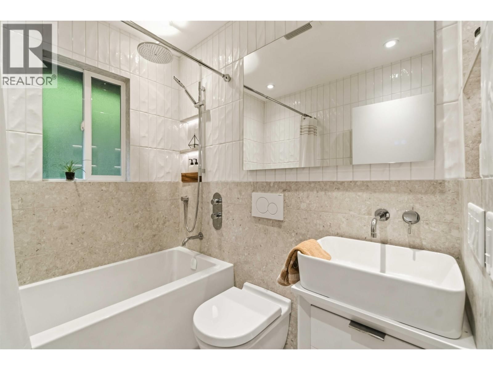 209 CLEARVIEW DRIVE Image 15