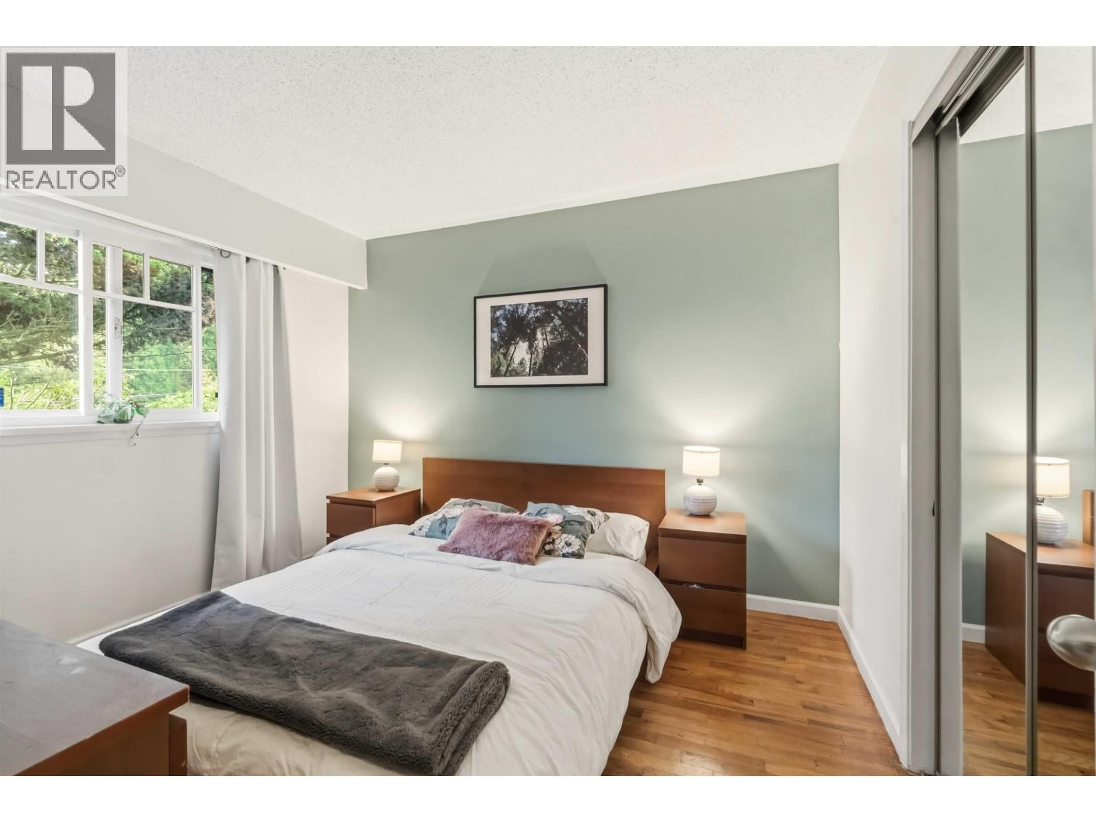 209 CLEARVIEW DRIVE Image 16