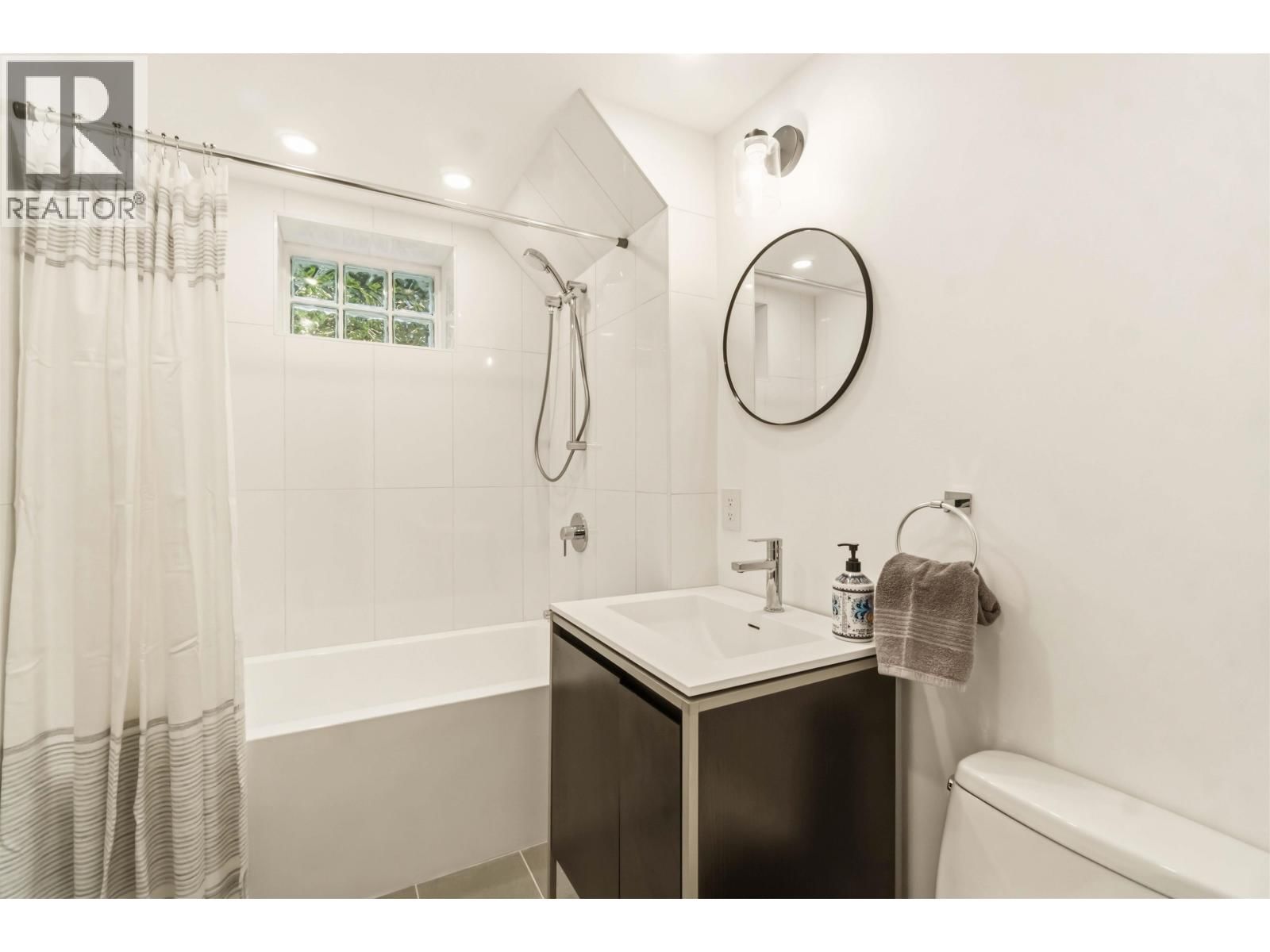 209 CLEARVIEW DRIVE Image 30