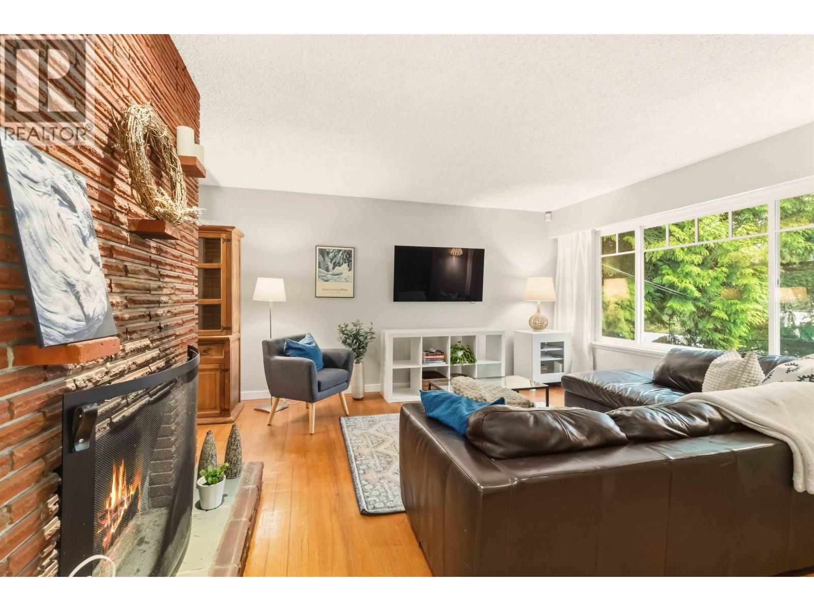 209 CLEARVIEW DRIVE Image 5