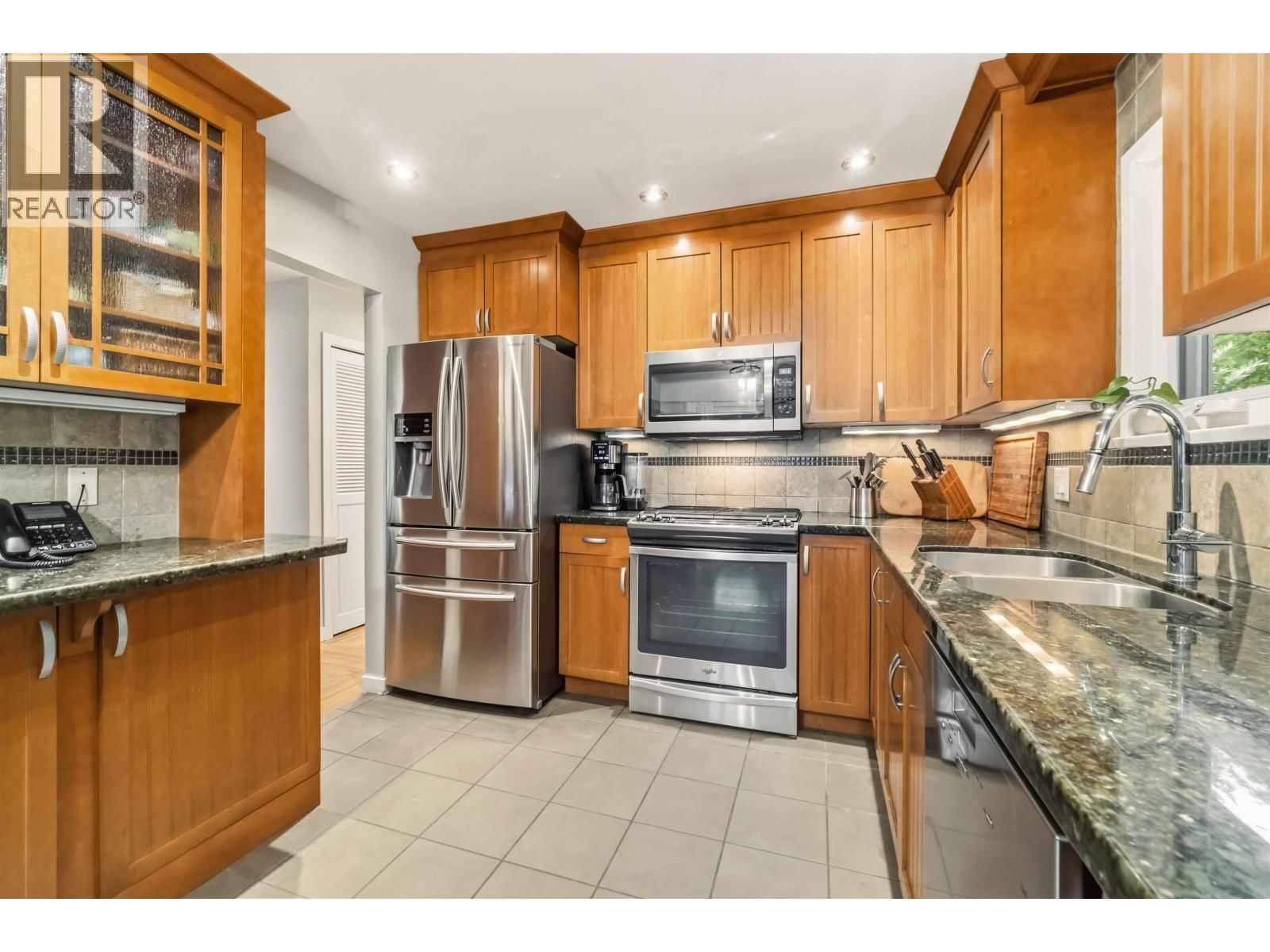 209 CLEARVIEW DRIVE Image 9