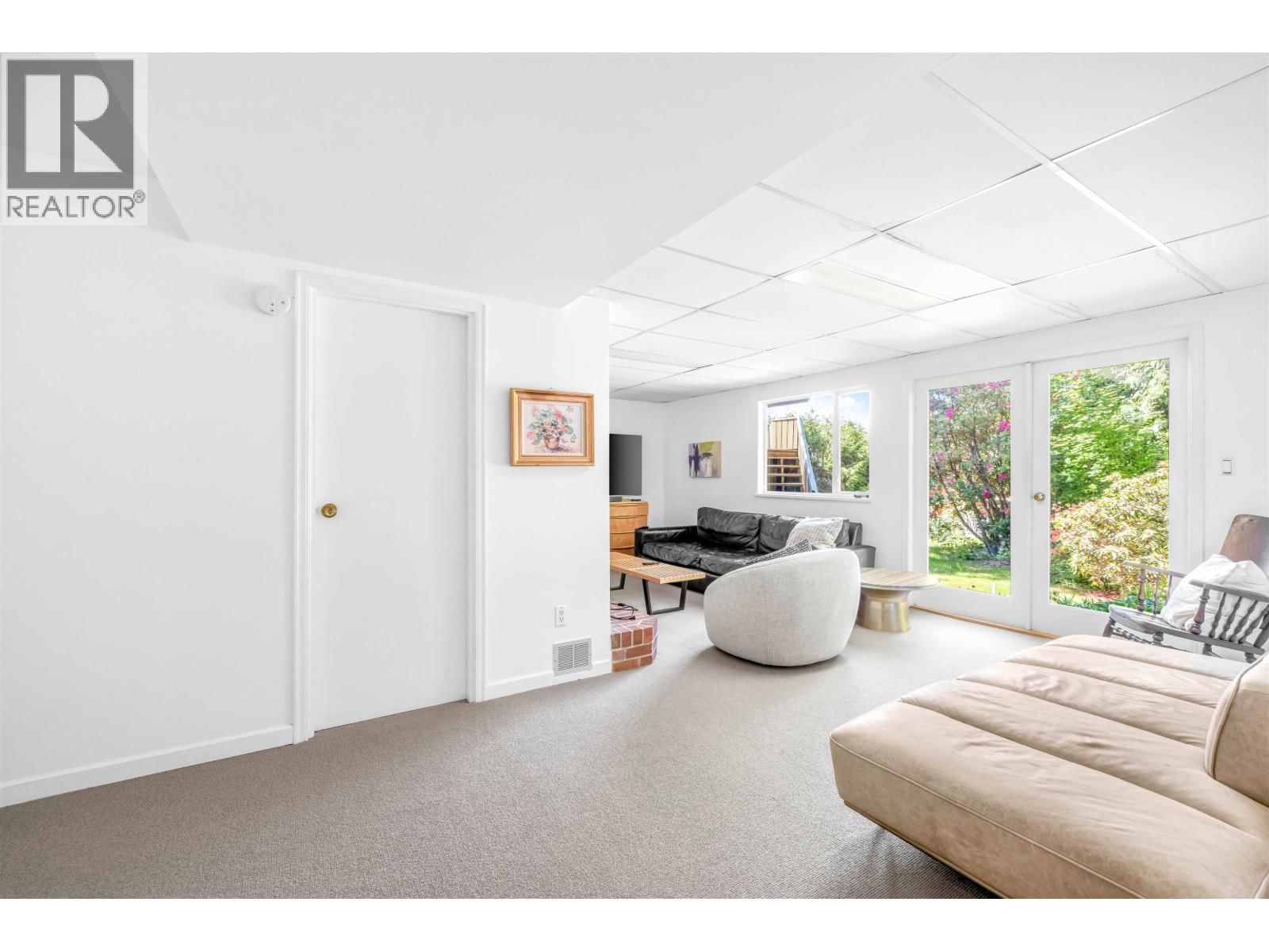 4663 WOODRIDGE PLACE Image 18