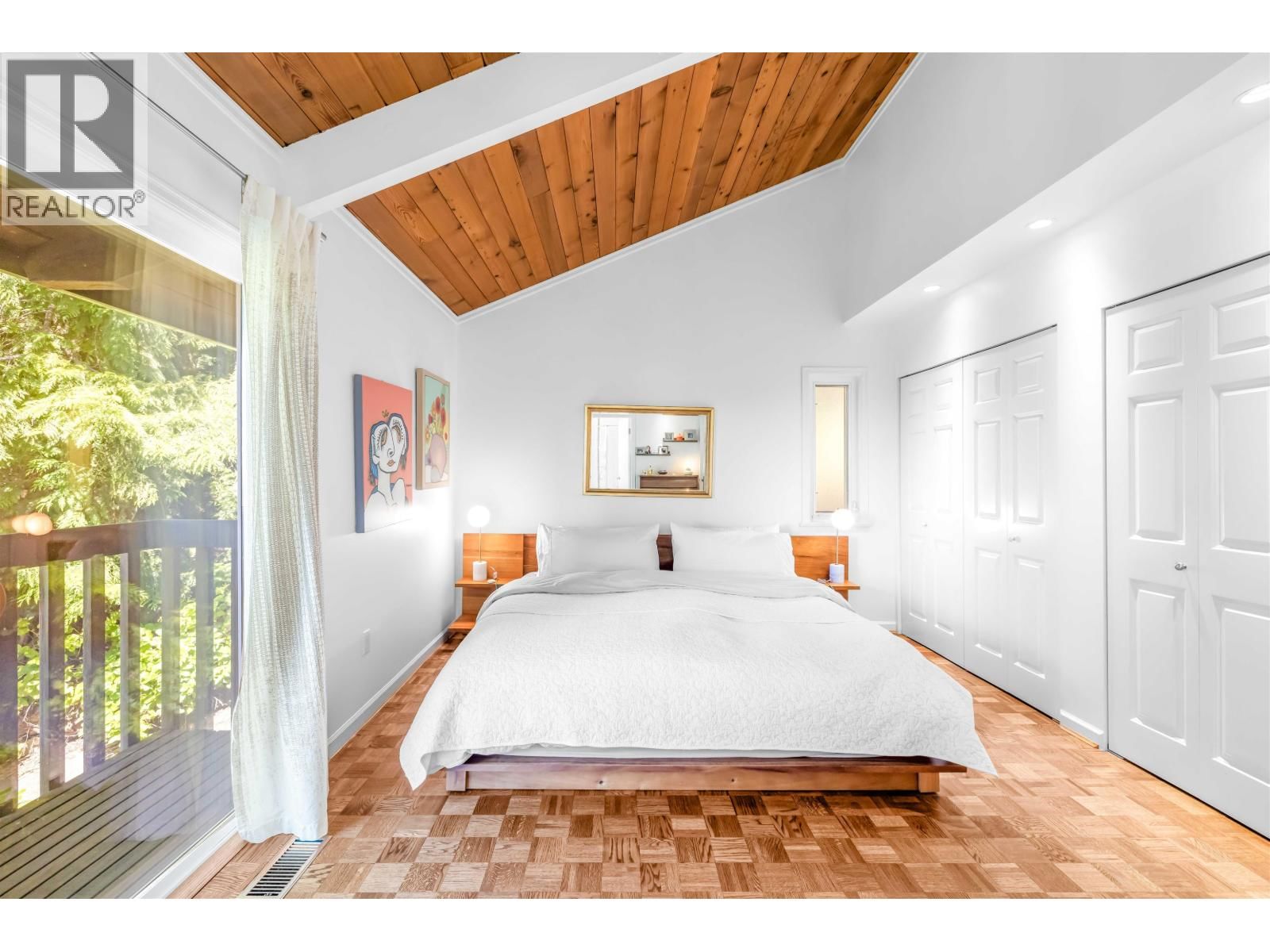 4663 WOODRIDGE PLACE Image 19