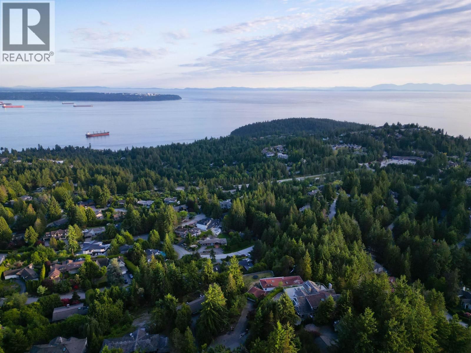 4663 WOODRIDGE PLACE Image 30