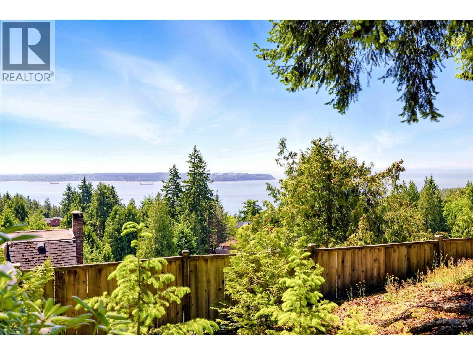 4663 WOODRIDGE PLACE Image 7