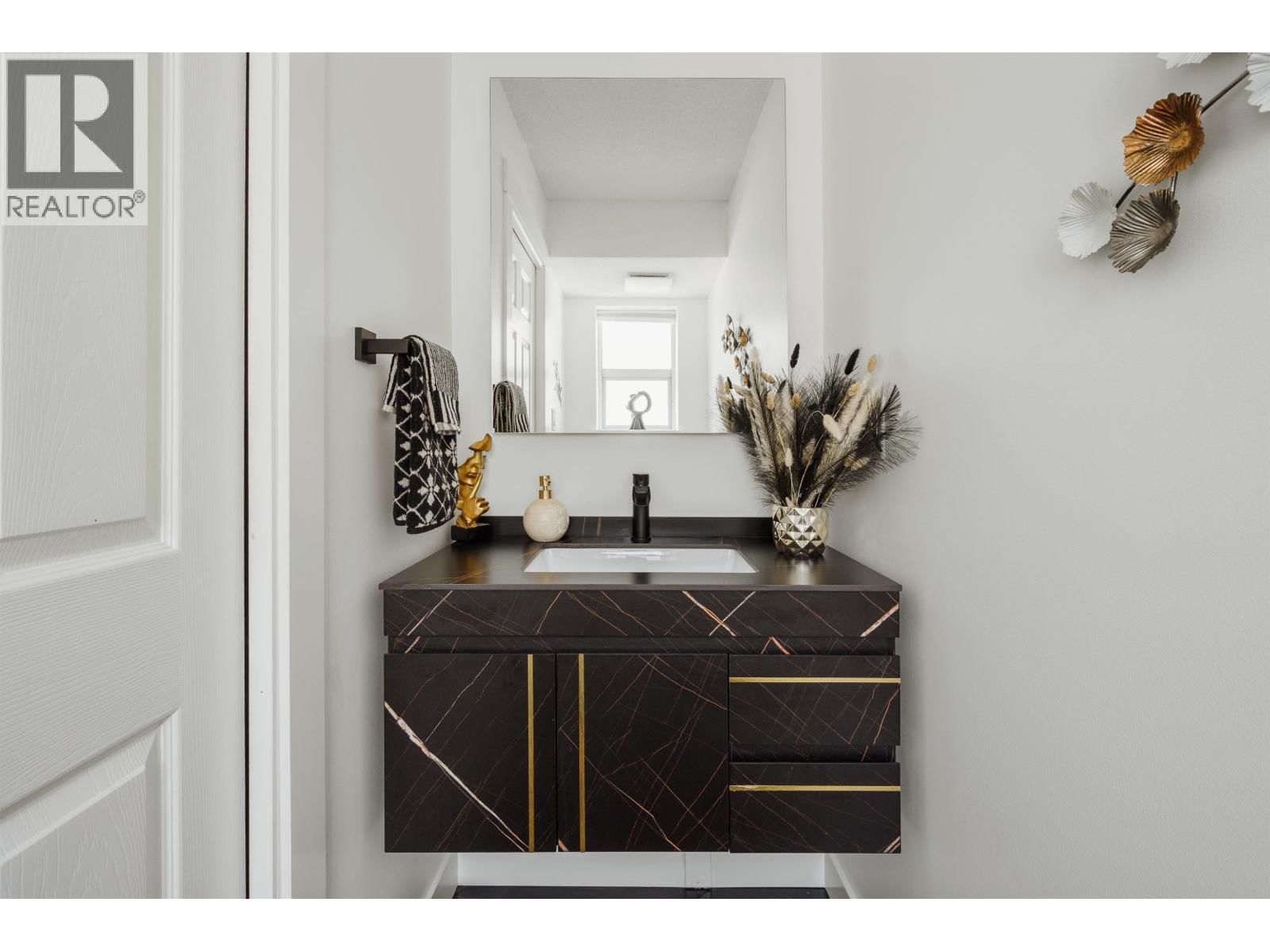 1119 CLERIHUE ROAD Image 16