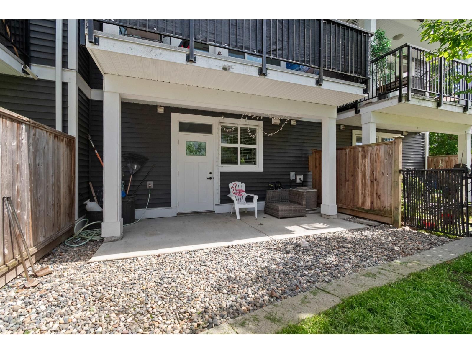 2 - 45395 SPADINA AVENUE Image 23