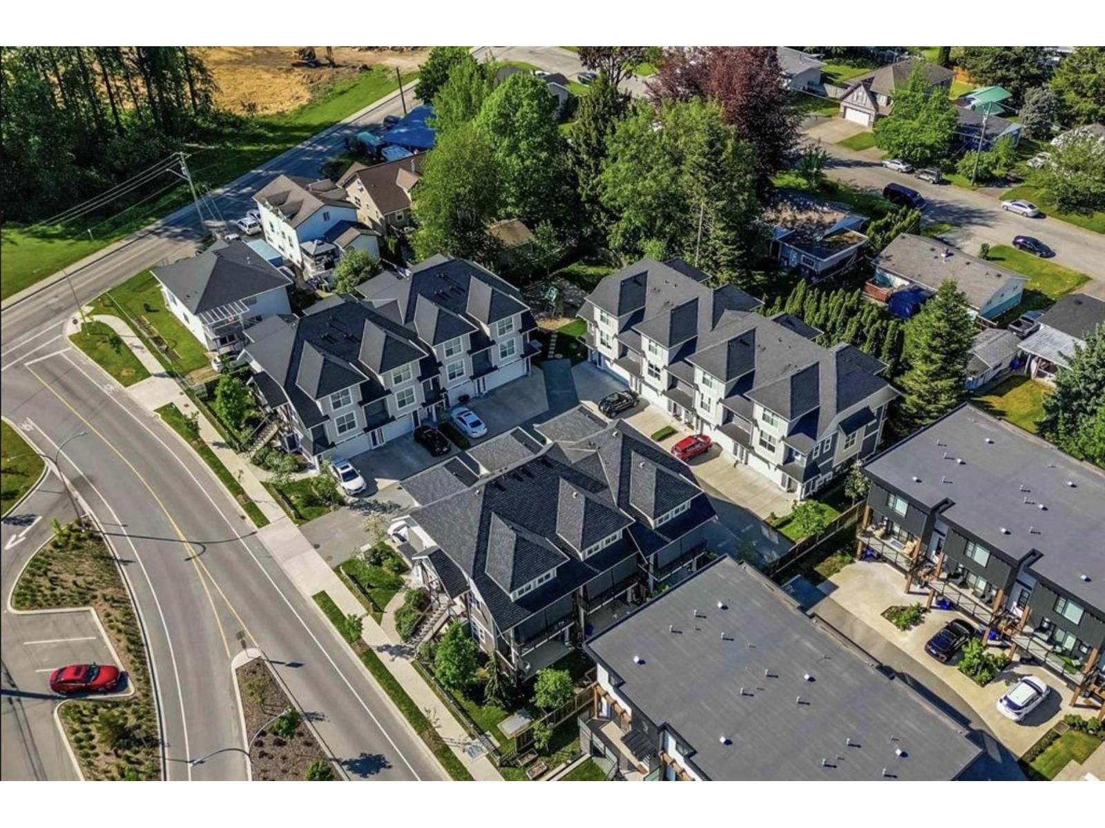 2 - 45395 SPADINA AVENUE Image 24