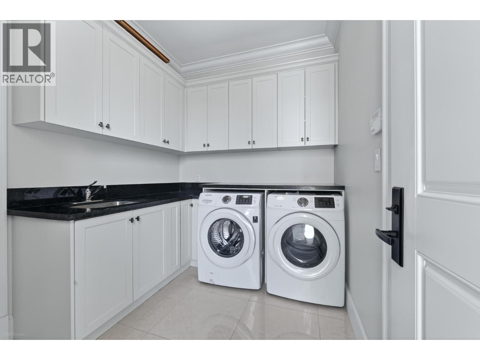 9631 SAUNDERS ROAD Image 27