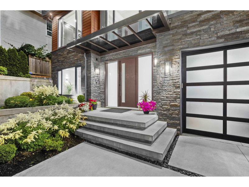 13141 MARINE Drive, Surrey, V4A1E6 | Image 3