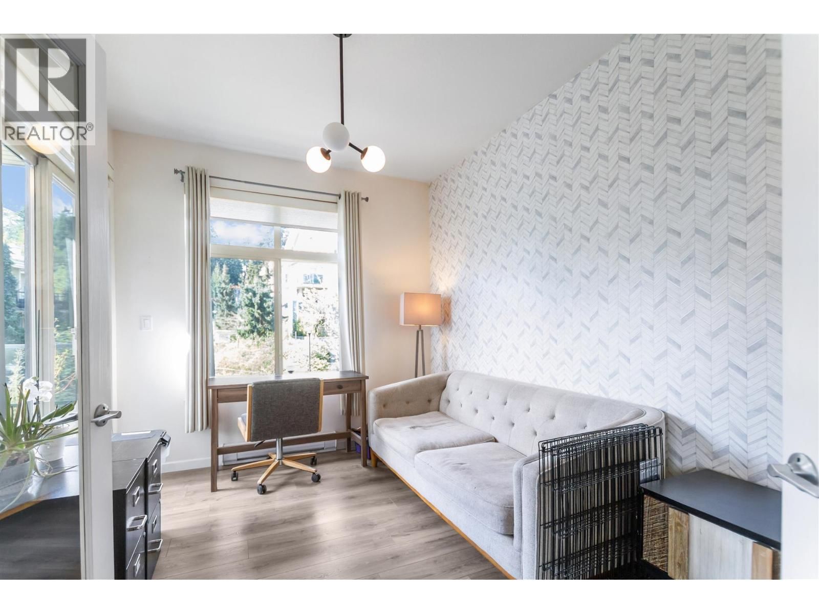 305 - 270 FRANCIS WAY Image 13