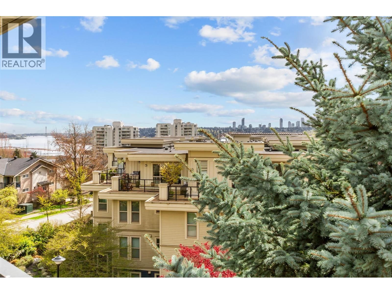 305 - 270 FRANCIS WAY Image 18