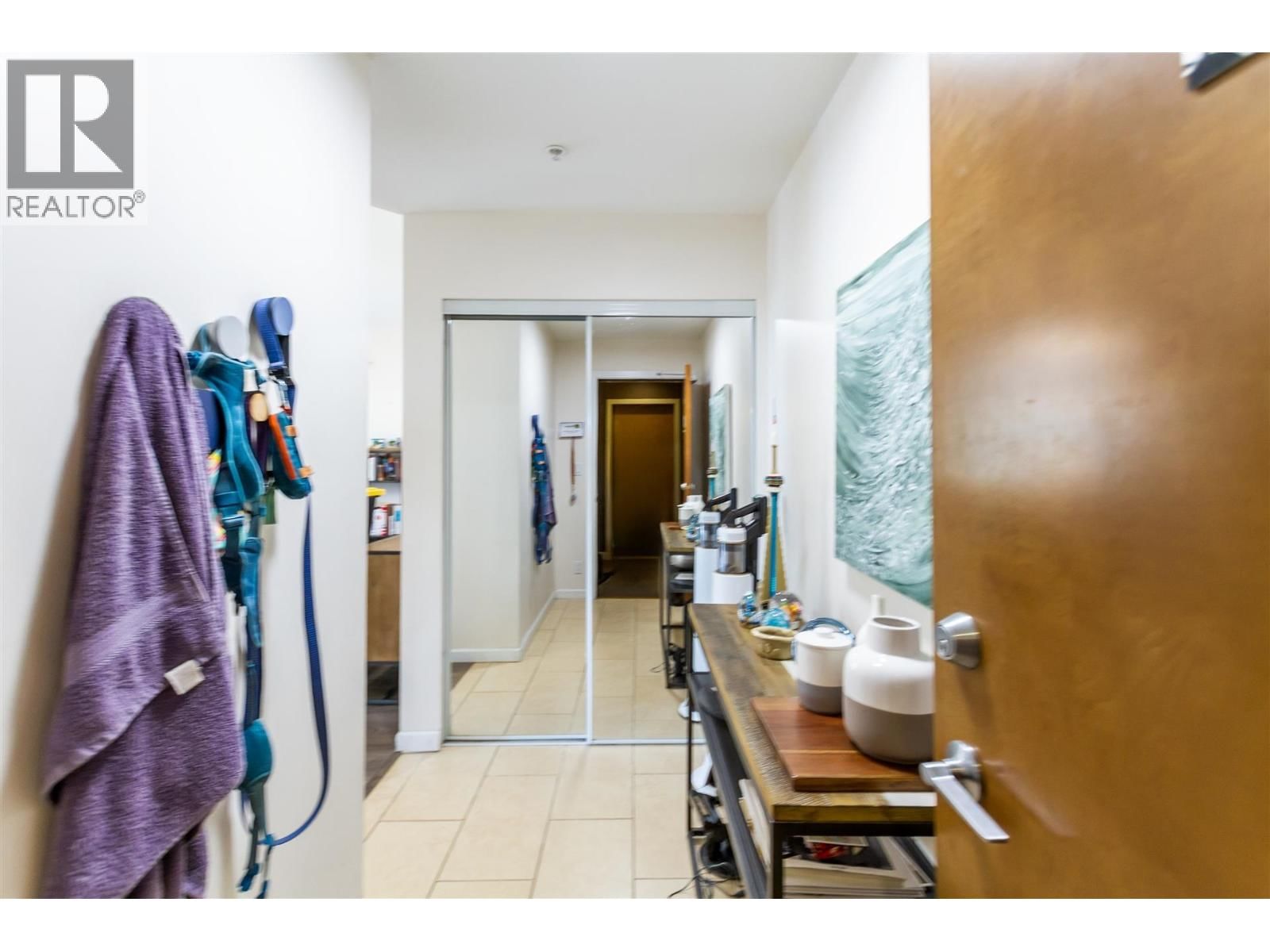 305 - 270 FRANCIS WAY Image 19