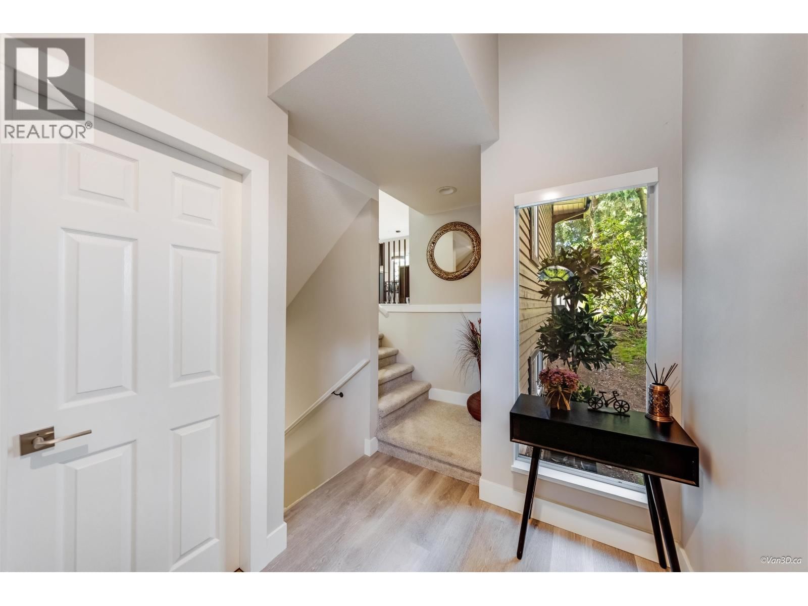 127 - 2998 ROBSON DRIVE Image 2