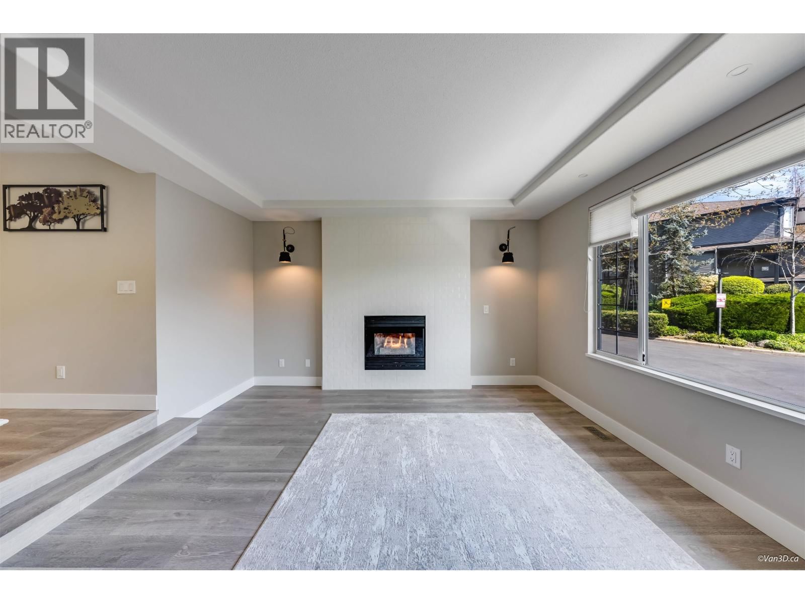 127 - 2998 ROBSON DRIVE Image 4