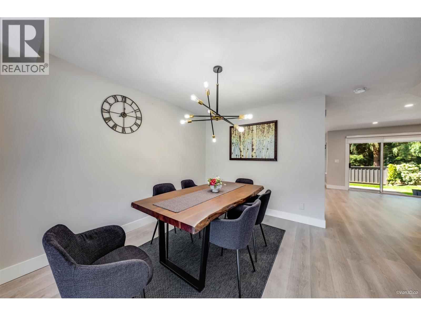 127 - 2998 ROBSON DRIVE Image 5