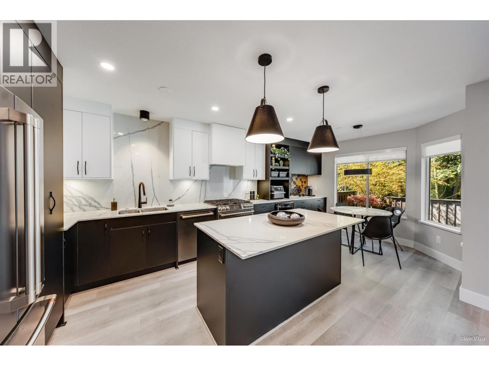 127 - 2998 ROBSON DRIVE Image 7