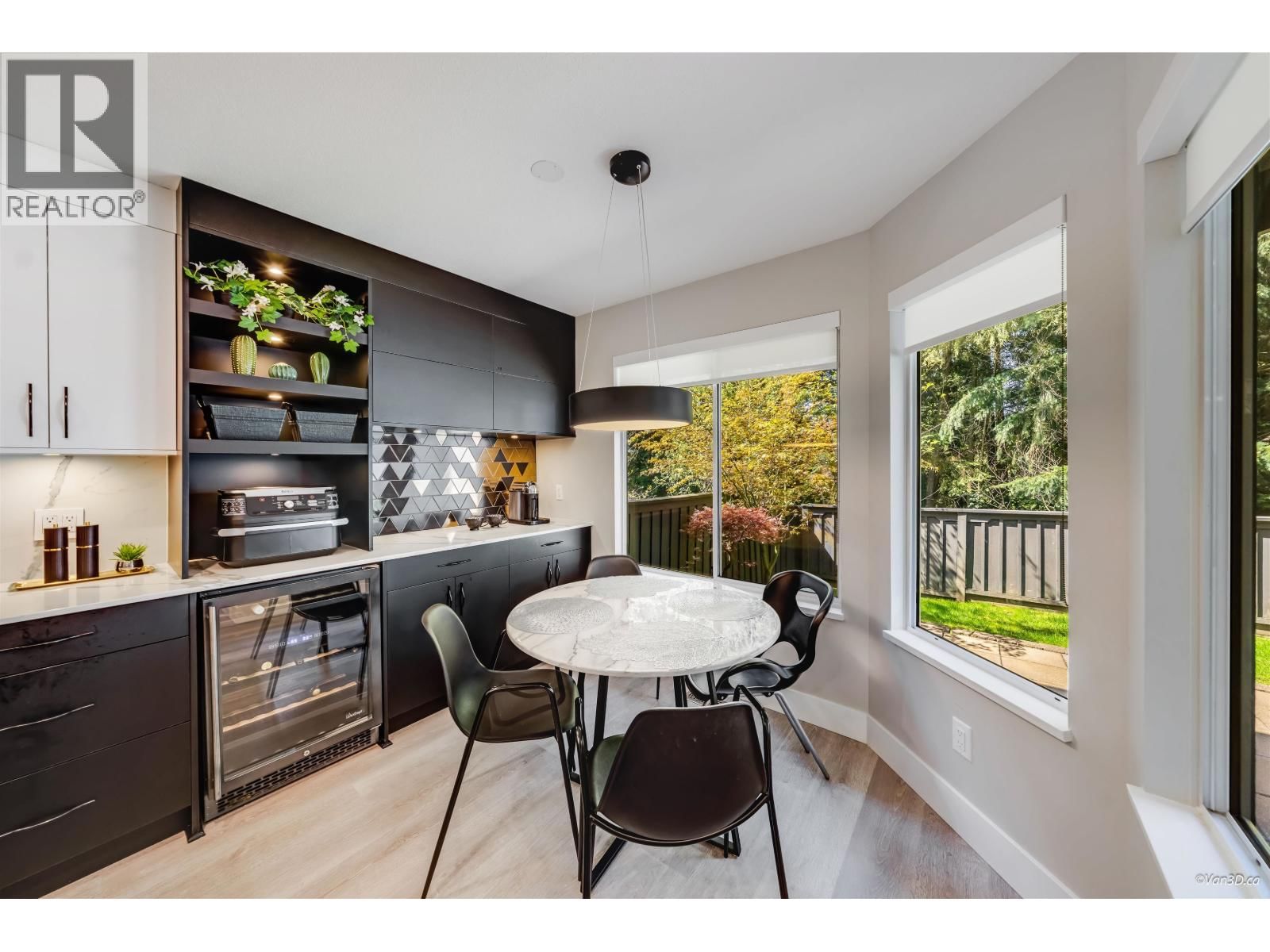 127 - 2998 ROBSON DRIVE Image 9