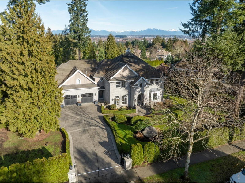 16283 29 Avenue, Surrey, V3Z9X4 | Image 2