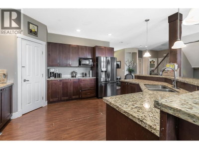 22843 136A Avenue | Maple Ridge British Columbia | Slide Image Eight