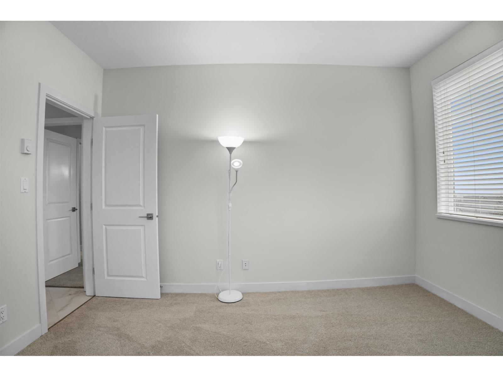 217 - 15850 26 AVENUE Image 18