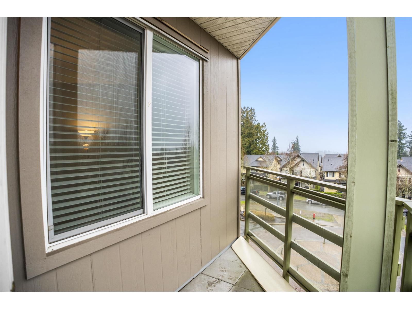 217 - 15850 26 AVENUE Image 23