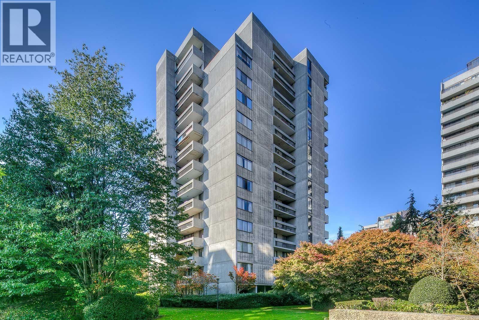 6689 WILLINGDON Avenue, Burnaby, British Columbia V5H 3Y8