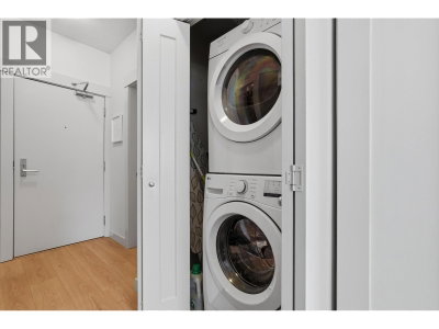2214 KELLY Avenue | Port Coquitlam British Columbia | Slide Image Thirteen
